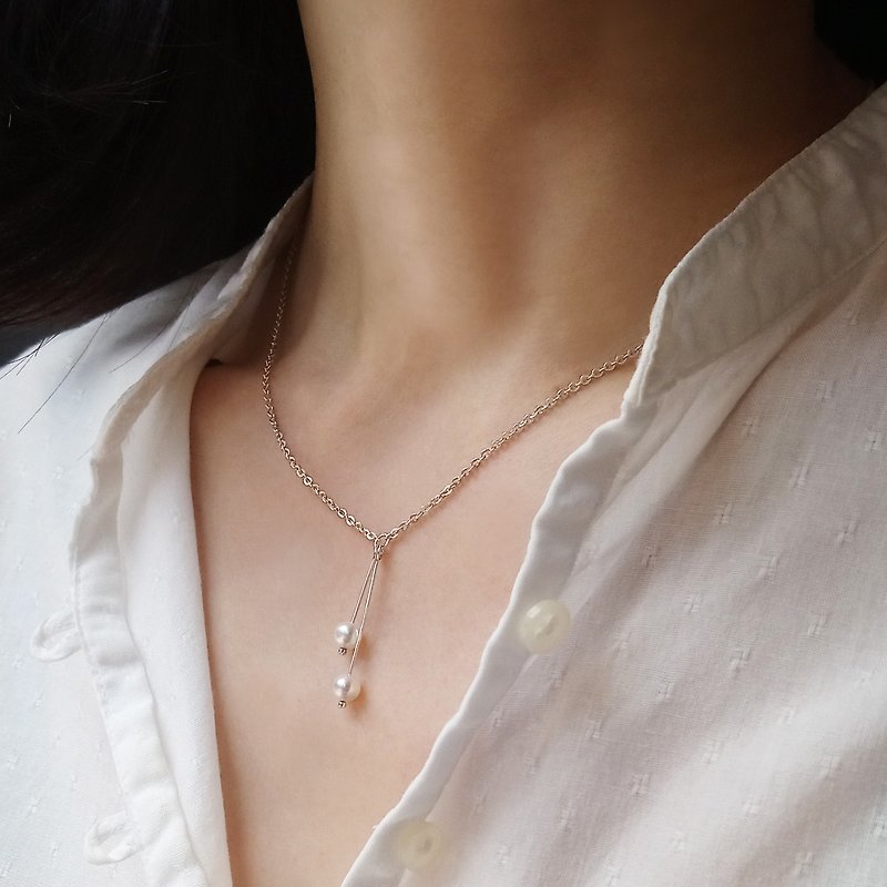 cherry pearl necklace - สร้อยคอ - ไข่มุก ขาว