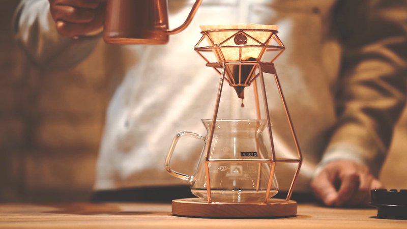 A-IDIO鑽石手沖咖啡架組(濾杯+手沖架+底座)-玫瑰金 - 咖啡壺/咖啡周邊 - 不鏽鋼 金色