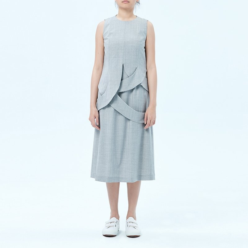 Light Grey Layers Wool Midi Dress - ชุดเดรส - ขนแกะ สีเทา