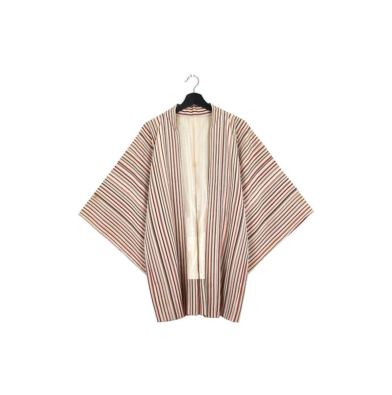 Back to Green:: Japan brings back kimono feather pencil stripes to both men and women // vintage kimono (KC-32) - Women's Casual & Functional Jackets - Silk 