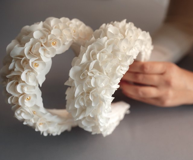 素晴らしいミランダカーに触発された結婚式の花の冠。ブライダル