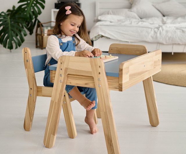 Little wooden discount chair for toddlers