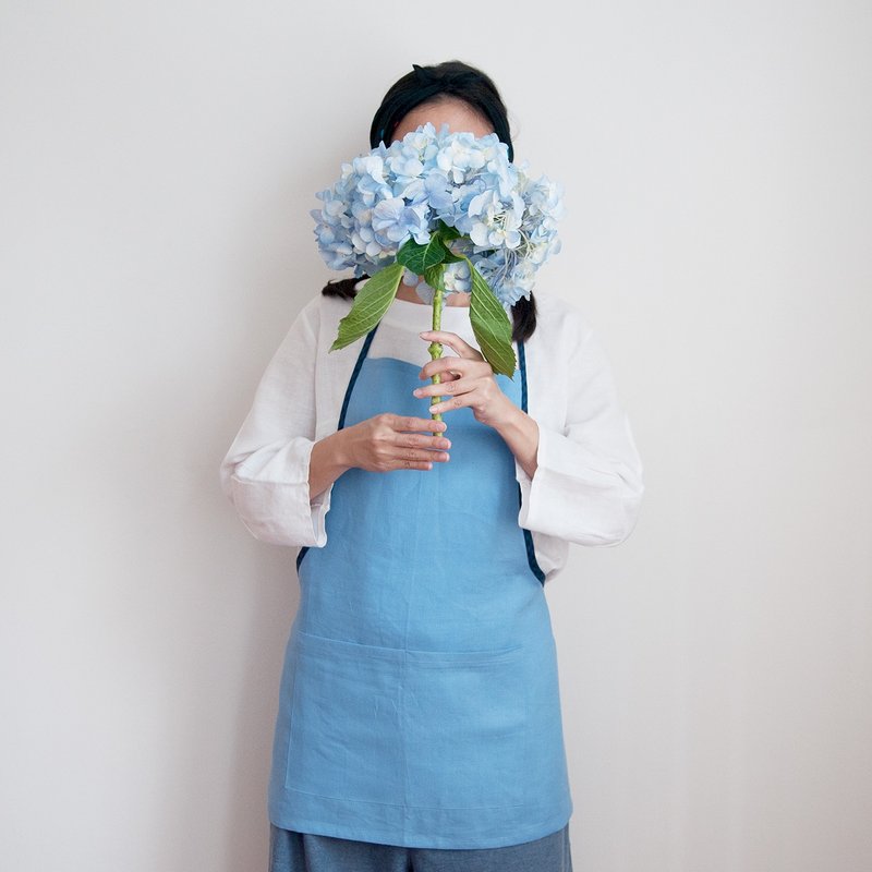 Linen Apron in French Blue Handmade Apron Gift Color Block - 圍裙 - 棉．麻 藍色