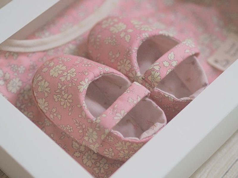 ピンクフローラル・スリーピースムーンギフトボックス - 出産祝い用贈物 - その他の素材 ピンク