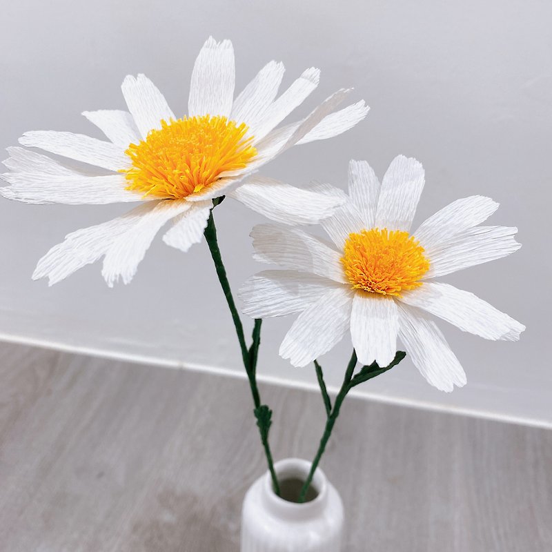 [Paper Flowers] Handmade paper flowers. Daisies, cute little daisies [Group of 1 person] - จัดดอกไม้/ต้นไม้ - กระดาษ 