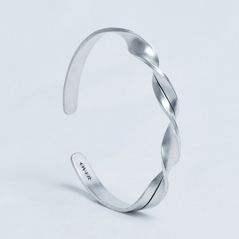One line twist bangle - Bracelets - Sterling Silver Silver