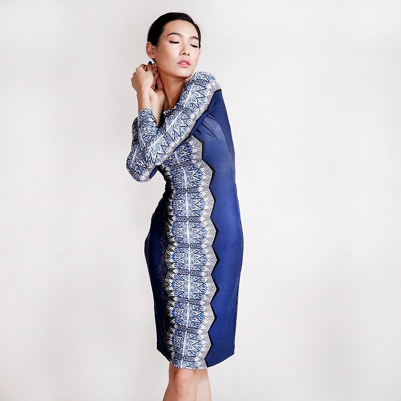 Long-sleeved dress imitation narrow ocean - ชุดเดรส - วัสดุอื่นๆ สีน้ำเงิน