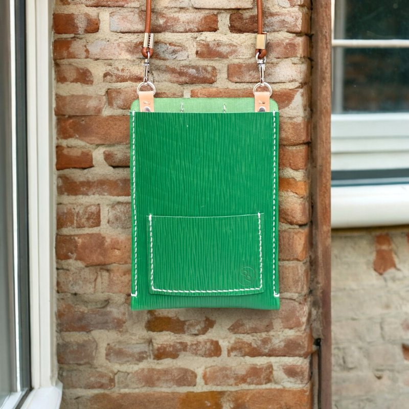 DUAL Crossbody Travel Mobile Phone Bag-Water Ripple Green - เคส/ซองมือถือ - หนังแท้ สีเขียว