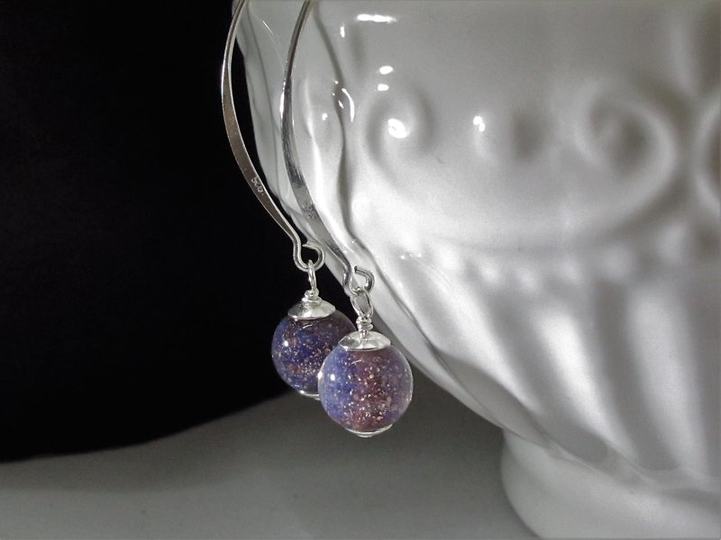 小さな宇宙シリーズ| |×925の純銀製の大きな水滴イヤーフック× - 小さな惑星紫色のガラスのイヤリング（1ペア） - ピアス・イヤリング - ガラス 多色