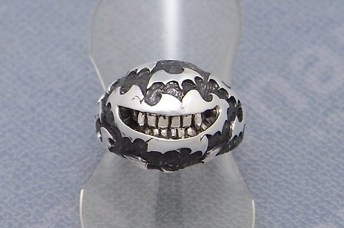 smile_mammy vampire smile ring (s_m-R.28) ( 万圣节前夕 吸血鬼 蝙蝠 微笑 銀 戒指 指环 )