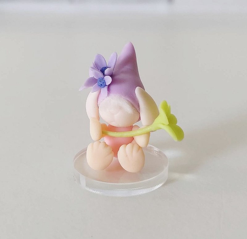 黏土手作 ATO14紫帽坐姿小兔與幸運草 - 擺飾/家飾品 - 其他材質 