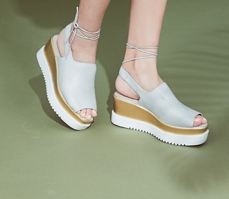 Detachable straps with open-toe platform leather sandals - รองเท้ารัดส้น - หนังแท้ สีเทา