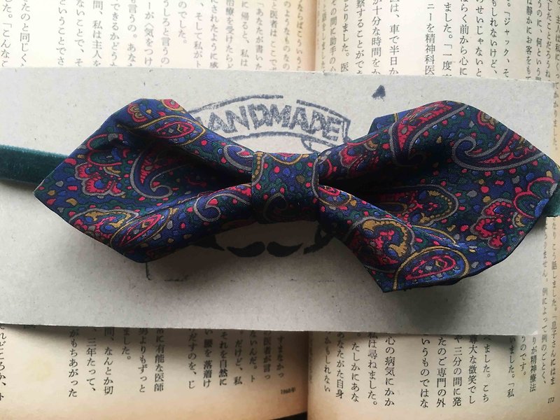 古董領帶改製手工領結-迷幻紫-寬版 - 煲呔 - 絲．絹 紫色