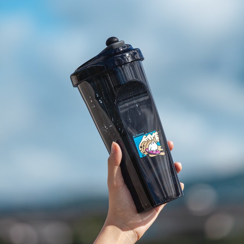 【聯名限定】漂浮珍奶杯 / 珍奶衝浪 / 大福插畫聯名款 / 850ml - 水瓶/水壺 - 塑膠 黑色