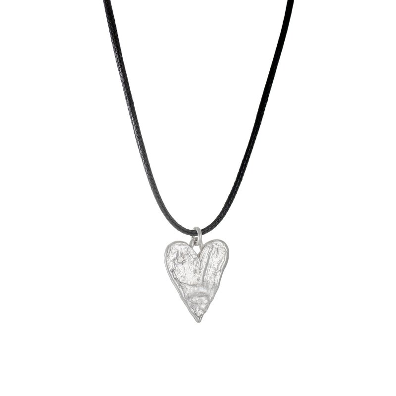 Painted Heart Necklace (黑繩) 愛心純銀墜鍊 項鍊 - 項鍊 - 純銀 銀色