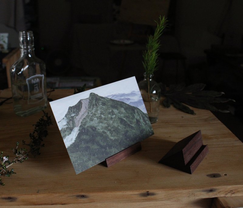 Hill black walnut log base - business card holder / card display / painting book display - Card Stands - Wood Brown