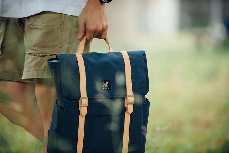 Gift/Design Urban Backpack with Leather Trim - Blue - กระเป๋าหูรูด - วัสดุอื่นๆ สีน้ำเงิน