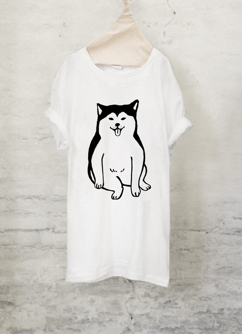 柴犬 Tシャツ　お座り  Shiba Inu T-shirt (White/Gray)【DOG】 - Tシャツ - コットン・麻 ホワイト
