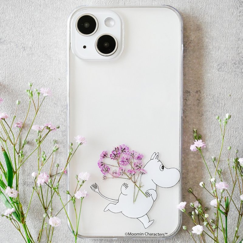 【Pinkoi x Moomin】Moomin and Gypsophila iPhone pressed flower case - Phone Cases - Resin Transparent