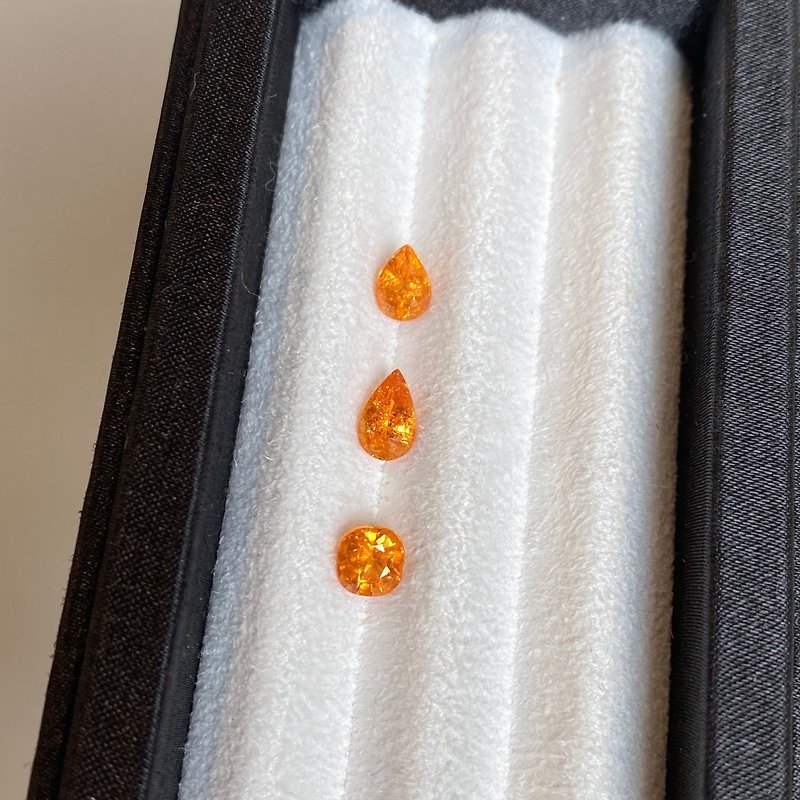 [Stone] Stone Tropical Orange 1.06ct/1.04ct/1.23ct - Necklaces - Gemstone Orange