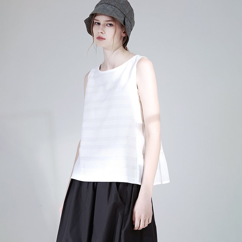 Concealed back hem panel knitted sleeveless top - เสื้อผู้หญิง - ผ้าฝ้าย/ผ้าลินิน ขาว