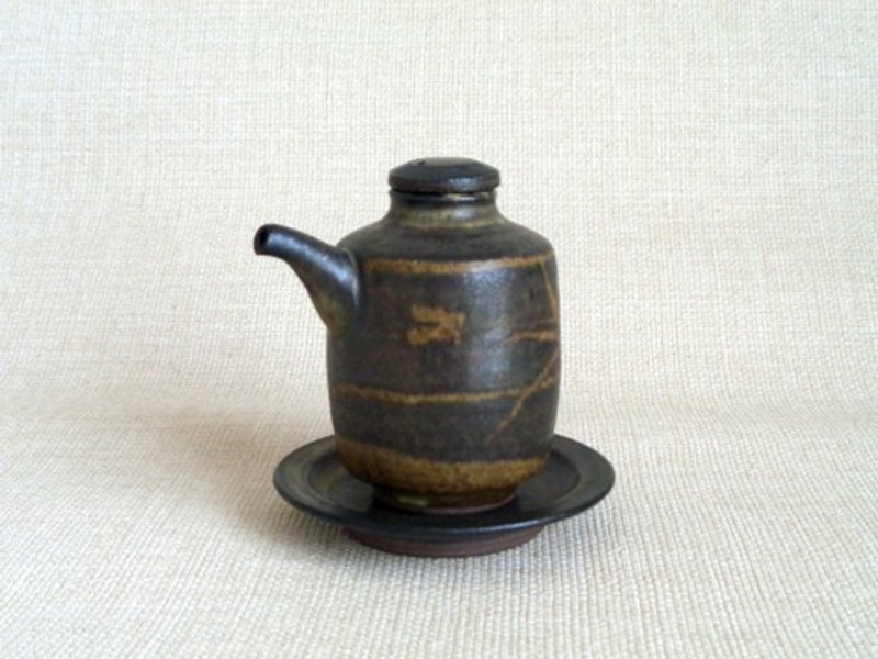 Filling vessel with a grass pattern - Teapots & Teacups - Pottery Black