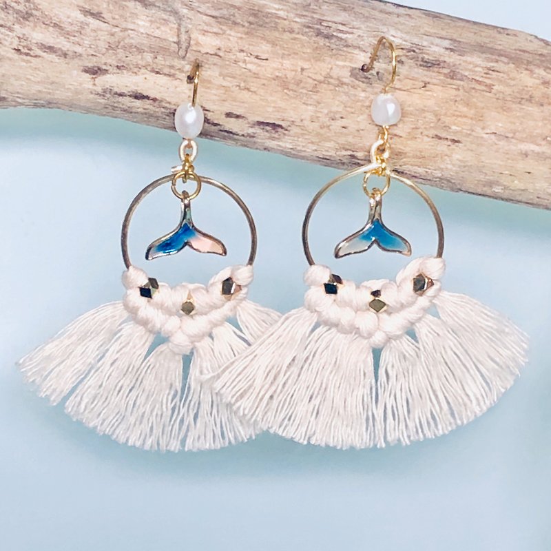 Jewelry accessories l Pearl fishtail tassel braided earrings - ต่างหู - ไข่มุก ขาว