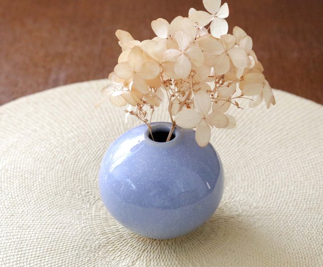 紫陽花結晶釉のふっくら丸い一輪挿し - ショップ 創作工房 あめ