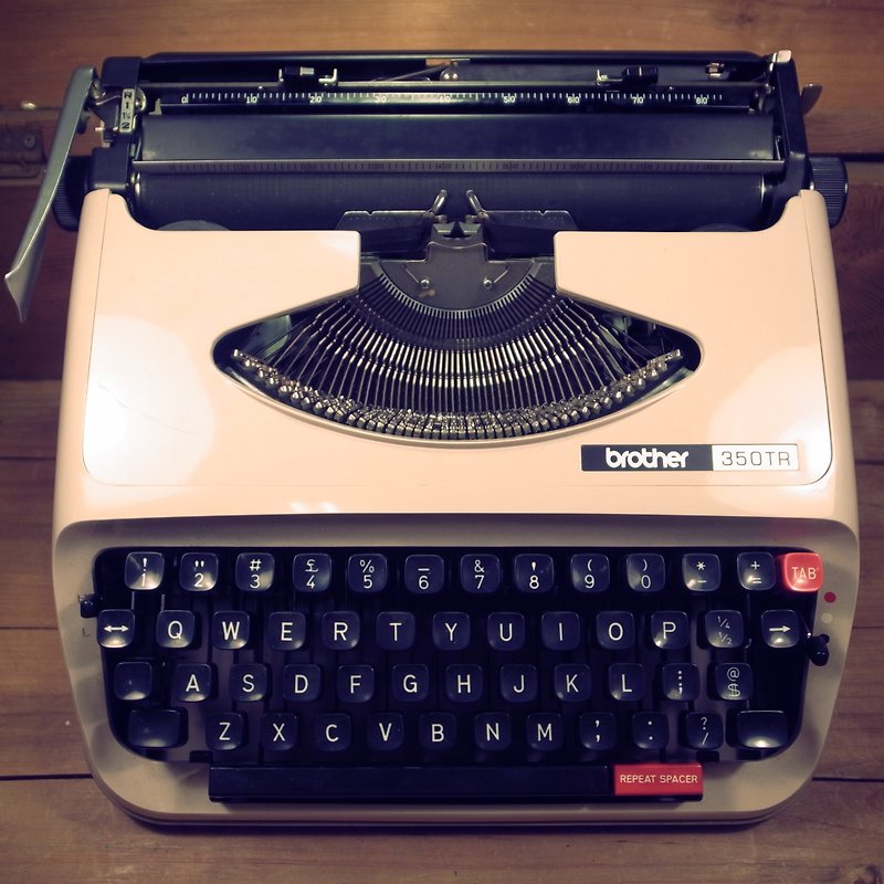 [Old bones] BROTHER white typewriter VINTAGE - อื่นๆ - พลาสติก ขาว