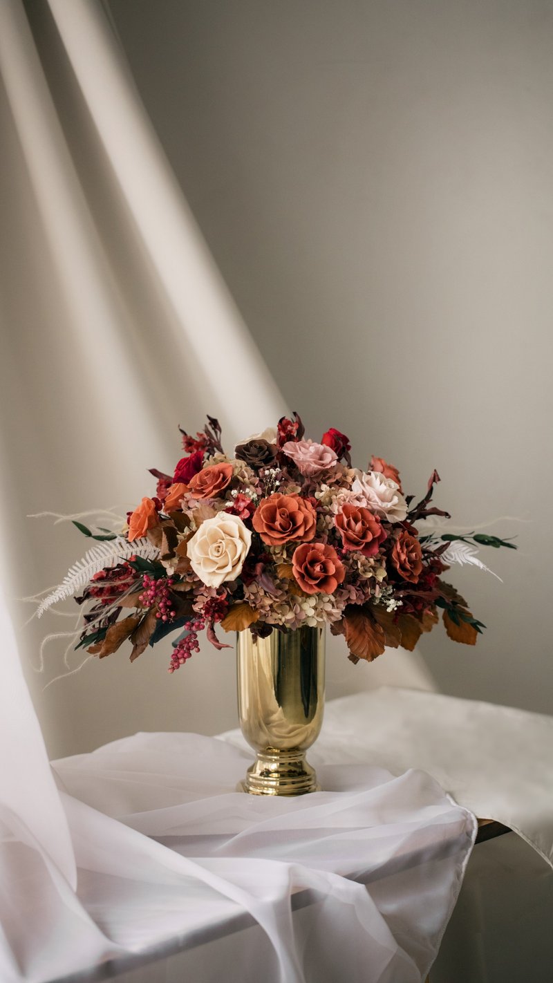 Flower gift for graduation and birthday opening to celebrate the new year. Kyoto maple light and color eternal flower roses. - Dried Flowers & Bouquets - Plants & Flowers Red