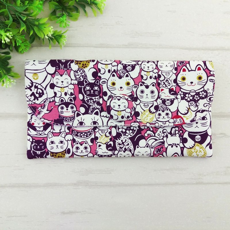 Full of lucky cats. Cloth red bag / children's cutlery bag (free embroidered name) - Wallets - Cotton & Hemp Purple