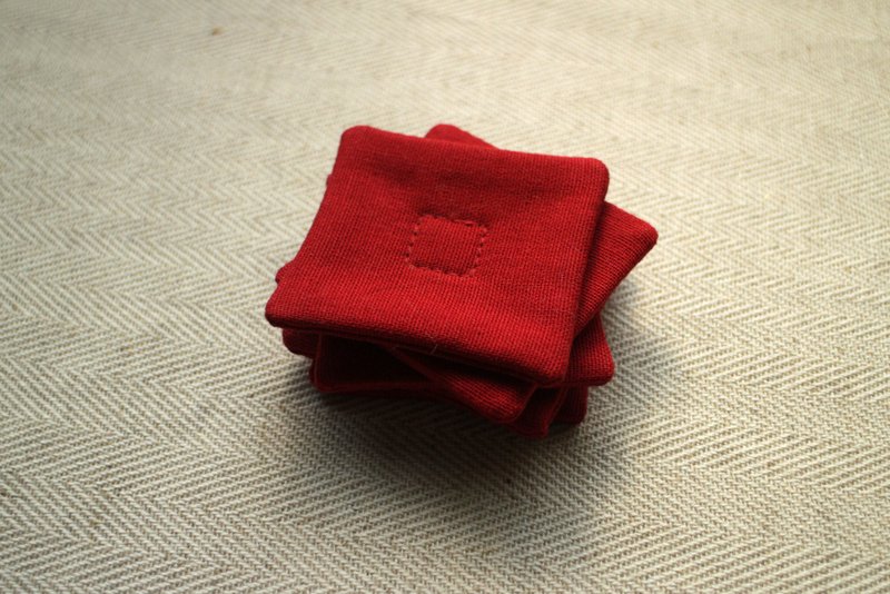 Mini square coaster/red - ที่รองแก้ว - ผ้าฝ้าย/ผ้าลินิน สีแดง