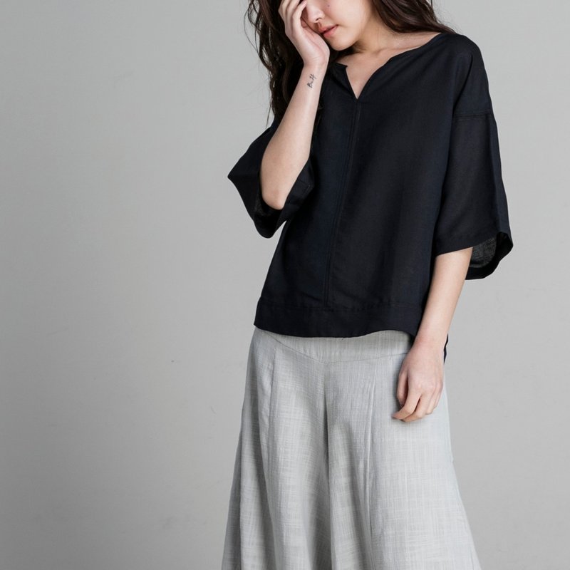 V領五分袖上衣 - 黑 - 女上衣/長袖上衣 - 棉．麻 黑色