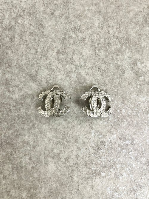 日本直送 名牌中古包 】CHANEL シャネル イヤリング シルバー