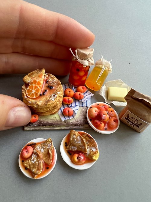 DOLLFOODS Miniature pancakes for doll house