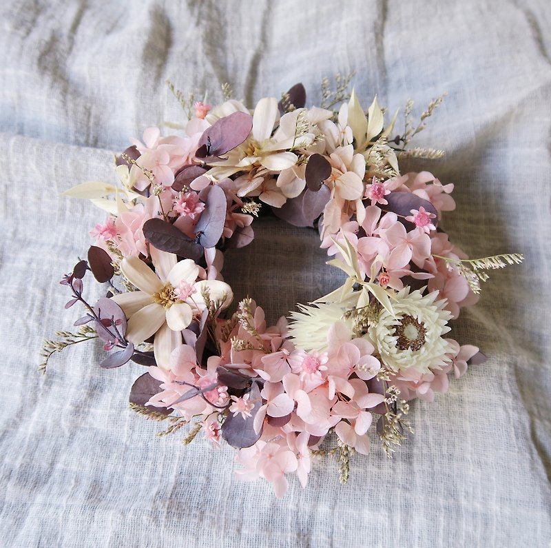 ピンクと優しい小さな花輪/花輪ドライフラワー不滅の花の装飾写真 - ドライフラワー・ブーケ - 寄せ植え・花 ピンク