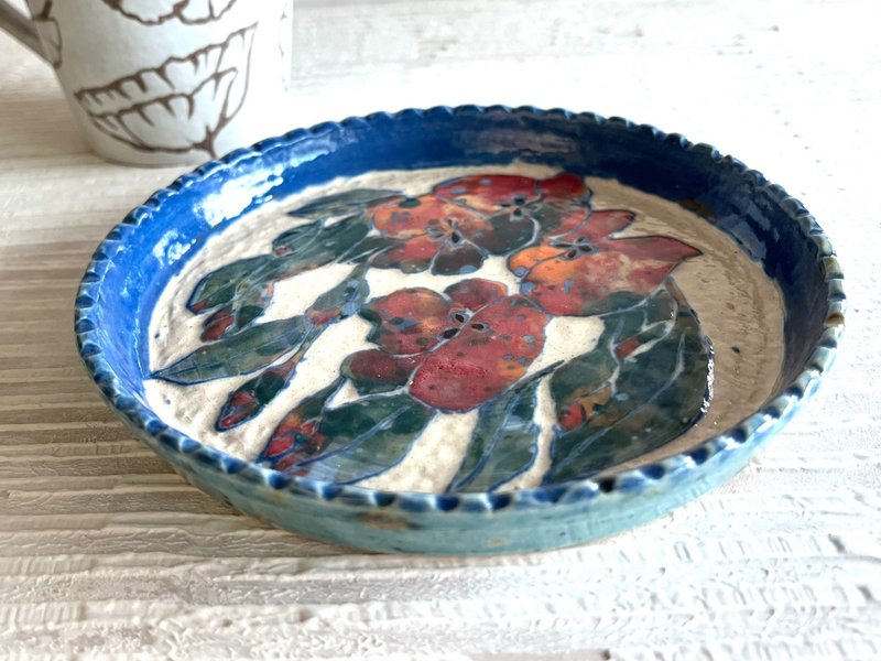 Pottery disc with colorful flowers and leaves carved on it_Pottery dinner plate - Plates & Trays - Pottery White