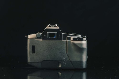 キャノン　EOS650カメラ Canon EOS650 －フィルムを通せば