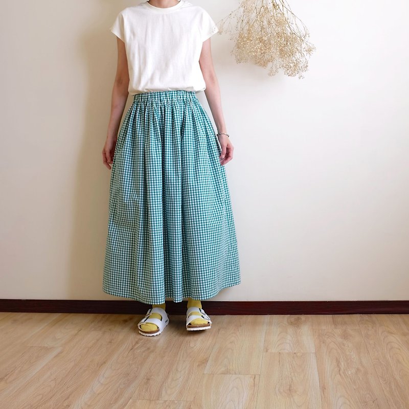 Everyday handmade clothes fairy tale summer green small plaid wrinkled long skirt pure cotton