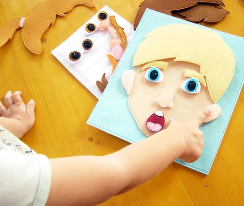 FeltKiddyToys Make a face toy, Emotions play mat, gift for kid