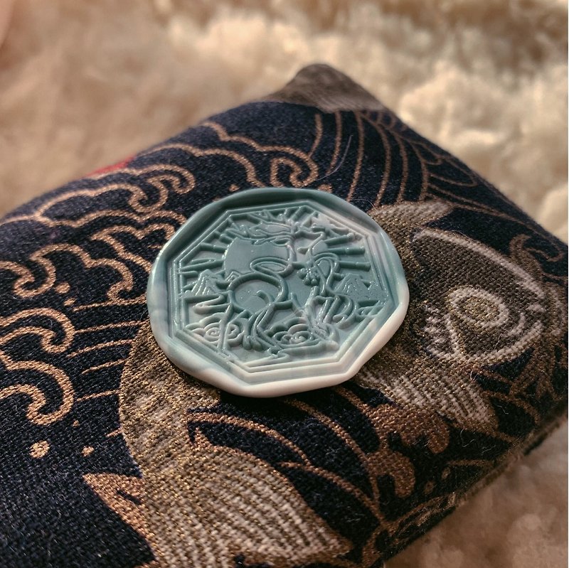 Dunhuang god deer ancient wind fire paint stamp Wax seal hand book Wax seal - Stamps & Stamp Pads - Copper & Brass White