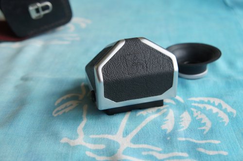 PENTACON ペンタコン SIX プリズムファインダー PENTACON six TLカメラ用平面プリズムファインダー - ショップ