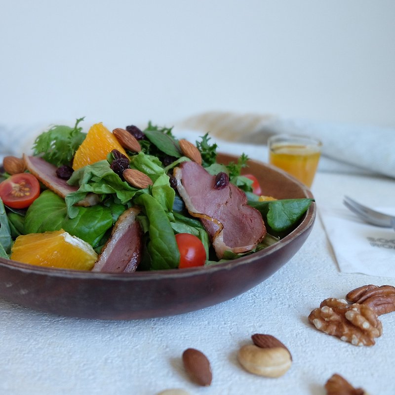 [Light Diet Guide] Good Food Salad・Teakwood Smoked Cherry Duck Salad with Basamic Oil and Vinegar - อาหารคาวทานเล่น - อาหารสด สีเขียว