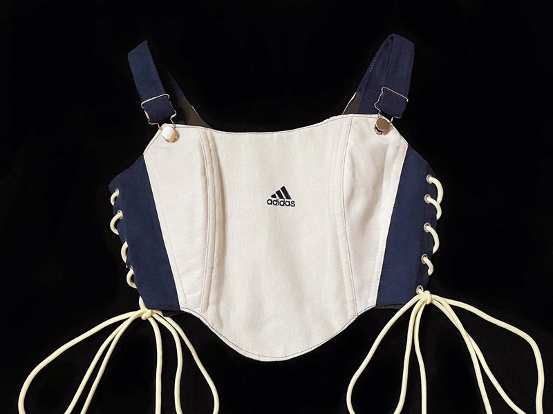 REGETHER 古著改製 adidas 吊帶式側綁帶馬甲-Corset-06 - 背心/無袖上衣 - 棉．麻 白色