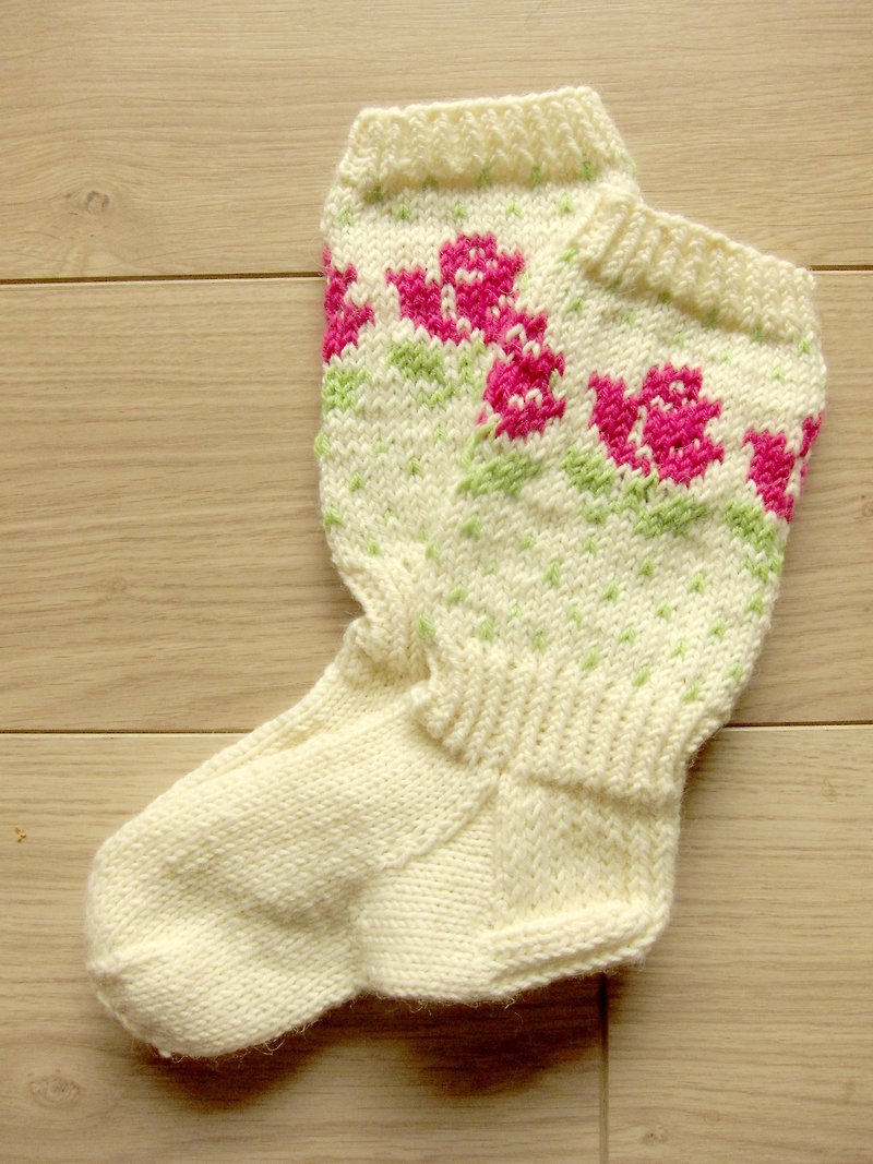 Northern Europe and Finland White roses hand-woven wool socks - Socks - Cotton & Hemp White