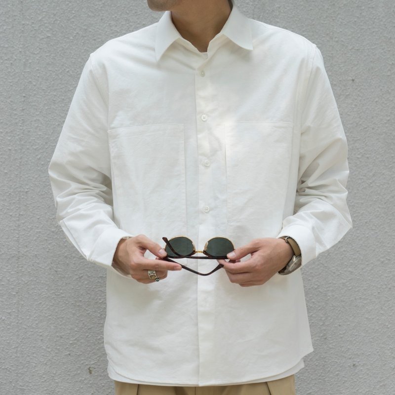 Japanese casual double pocket tooling Oxford long-sleeved shirt loose white shirt all-match daily commute - Men's Shirts - Cotton & Hemp White