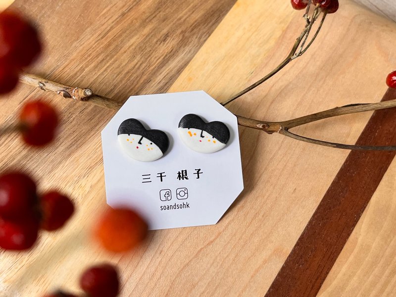 三千根子 白瓷 耳針 耳環 - 耳環/耳夾 - 陶 黑色