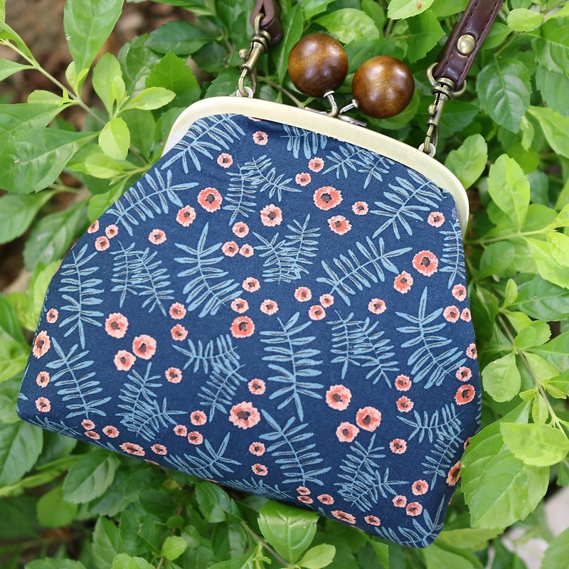 Blue Daisy 13cm Kisslocked Bag - Messenger Bags & Sling Bags - Cotton & Hemp Blue