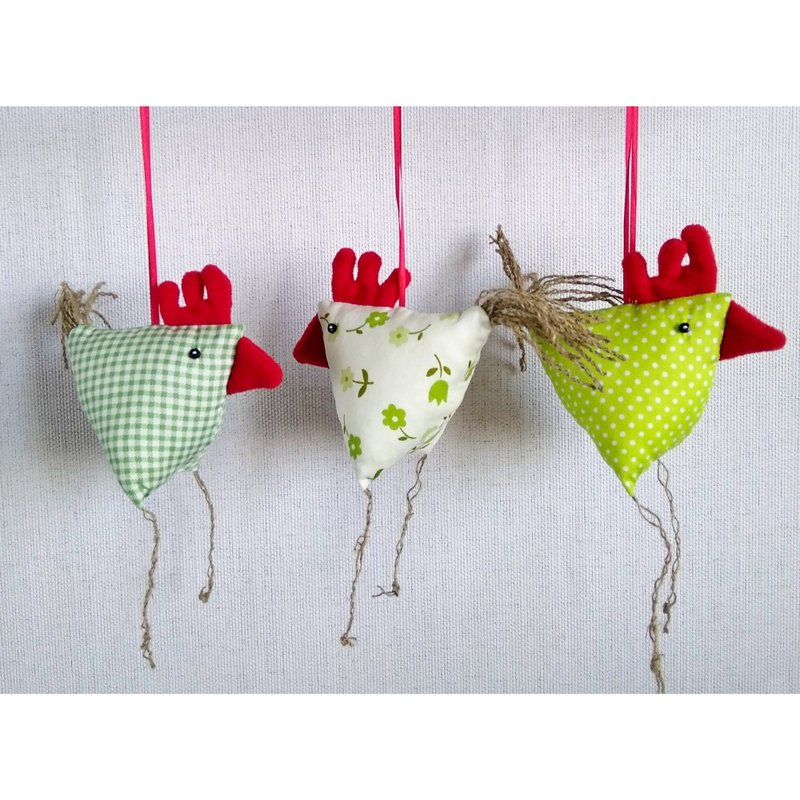 Handmade chickens, Farm garland, Chicken bird toys, Homemade ornament - ตกแต่งผนัง - ผ้าฝ้าย/ผ้าลินิน สีเขียว