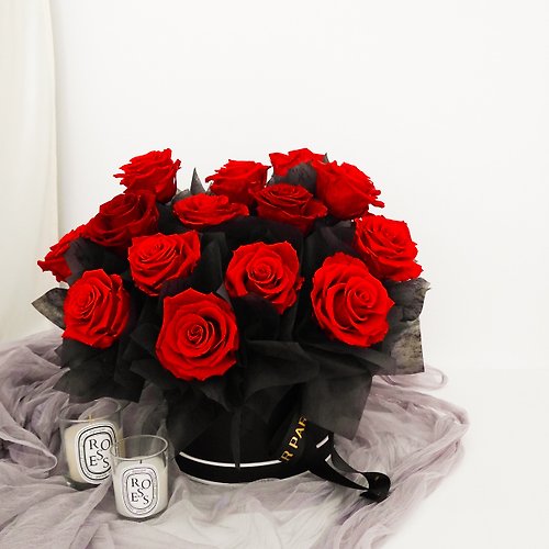 午後有花 | 花藝工作室 20朵永生玫瑰抱抱桶-特大紅玫瑰
